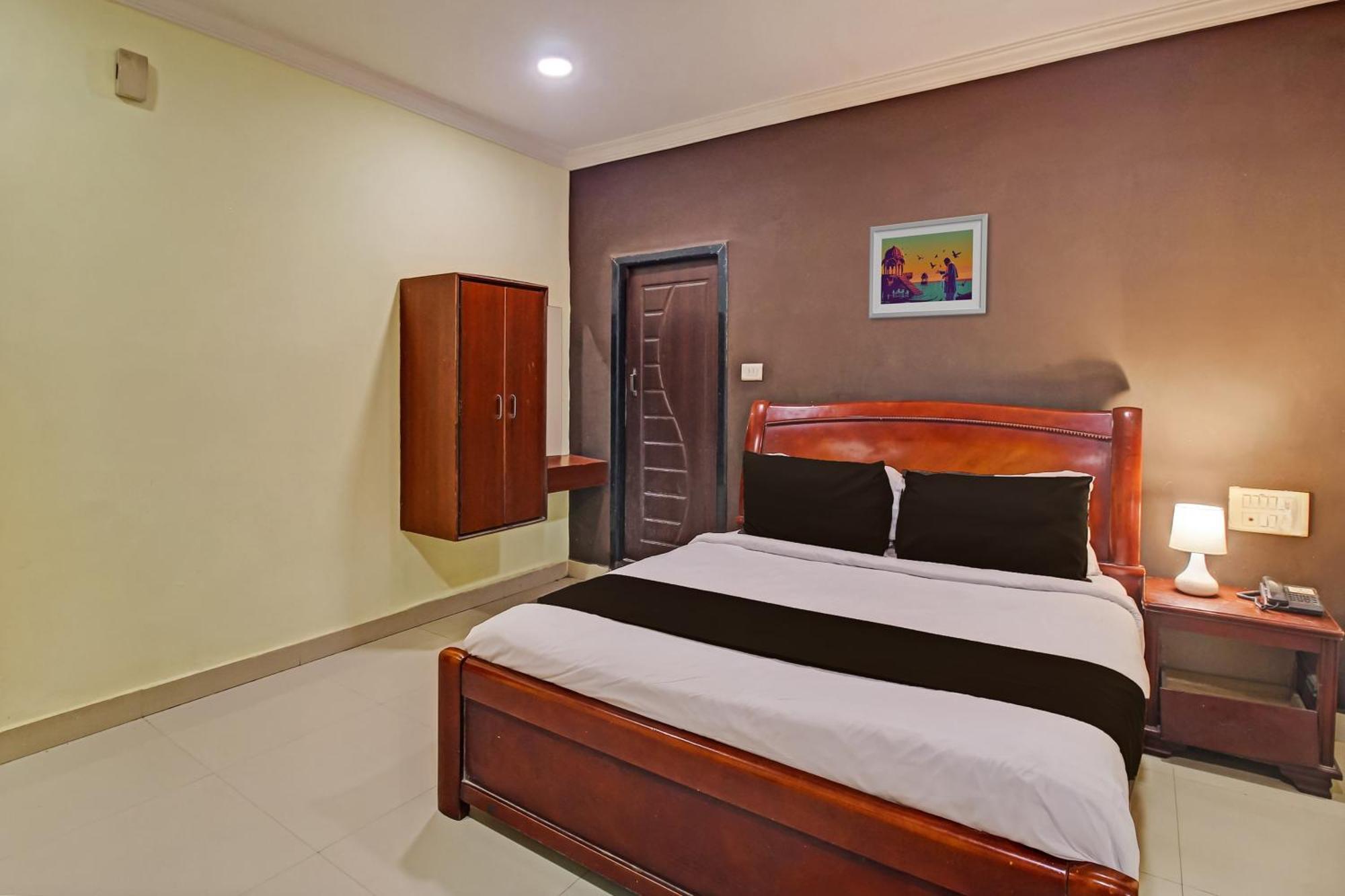 Hotel O Ruma Near Nampally Railway Station Haydarabad Dış mekan fotoğraf