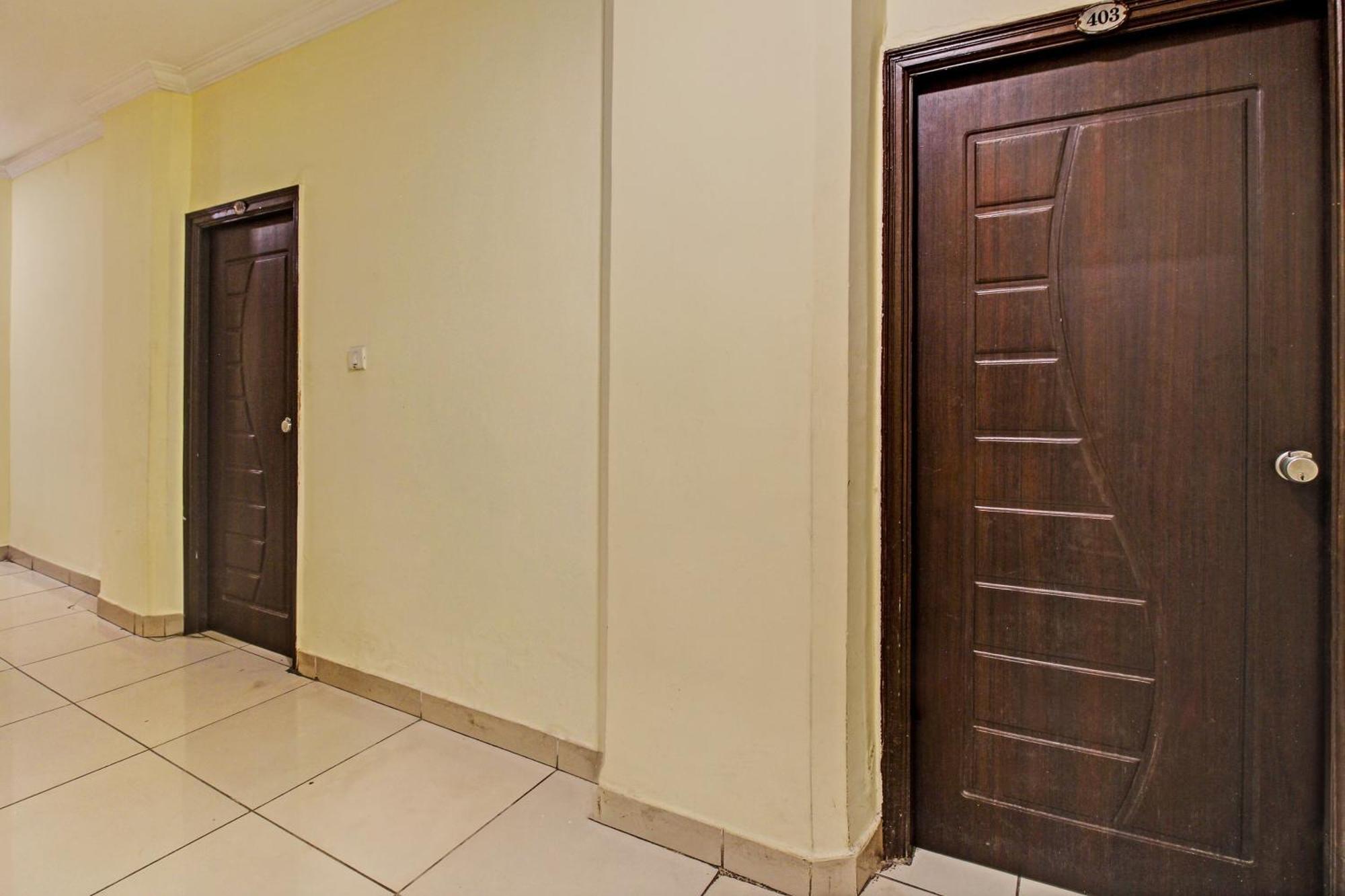 Hotel O Ruma Near Nampally Railway Station Haydarabad Dış mekan fotoğraf