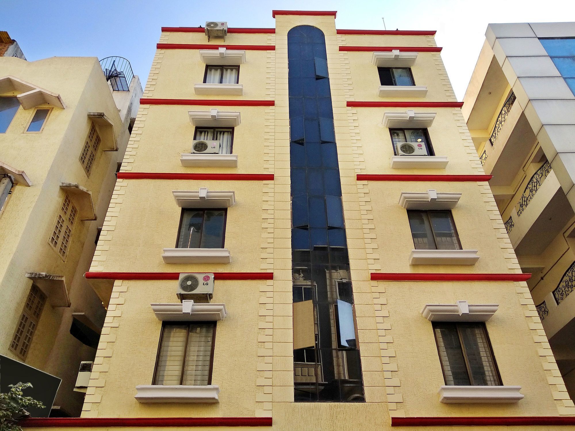 Hotel O Ruma Near Nampally Railway Station Haydarabad Dış mekan fotoğraf